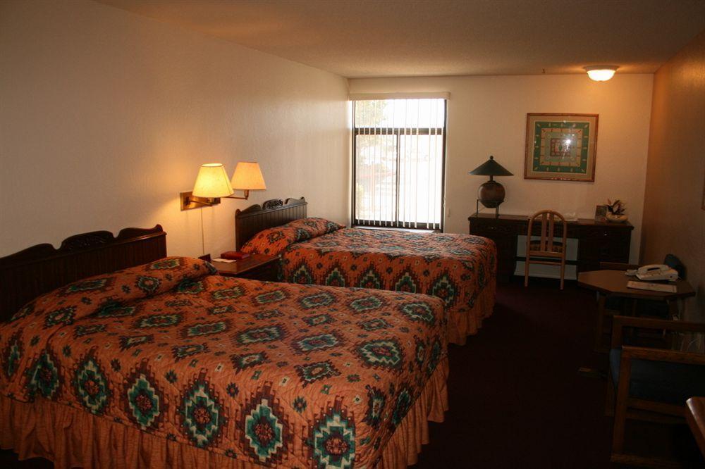 פרסקוט Antelope Hills Inn מראה חיצוני תמונה
